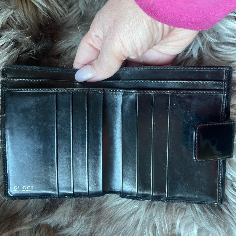 Authentic Gucci Wallet - Picture 2 of 9